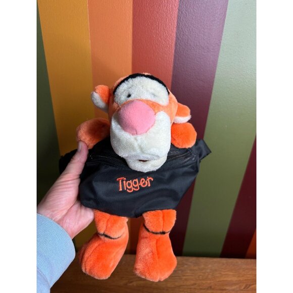 Vintage Winnie the Pooh tigger purse bag Fanny pack parks Walt Disney small size - Picture 1 of 6
